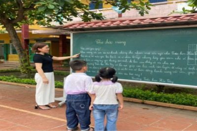 NIỀM VUI NGÀY ĐẦU TIÊN ĐẾN TRƯỜNG CỦA HỌC SINH LỚP 1 TRƯỜNG TIỂU HỌC HẢI TÂY